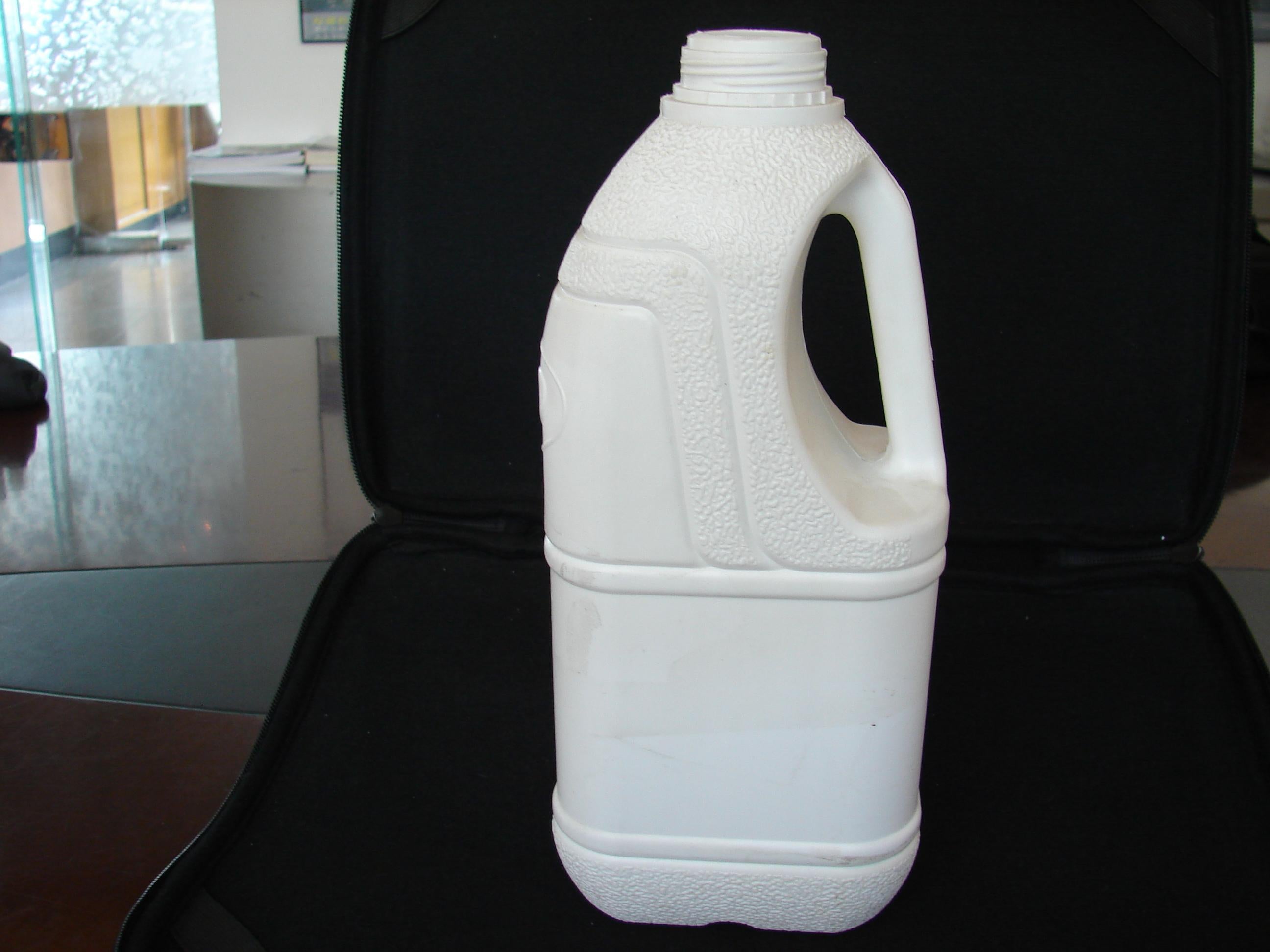 ZCF Series High-speed Full-auto Plastic Bottle Molding Machine